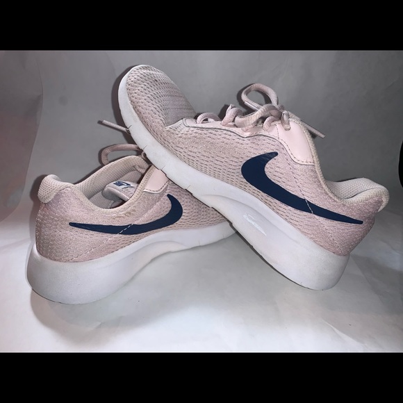 Nike Other - kids nike tajun